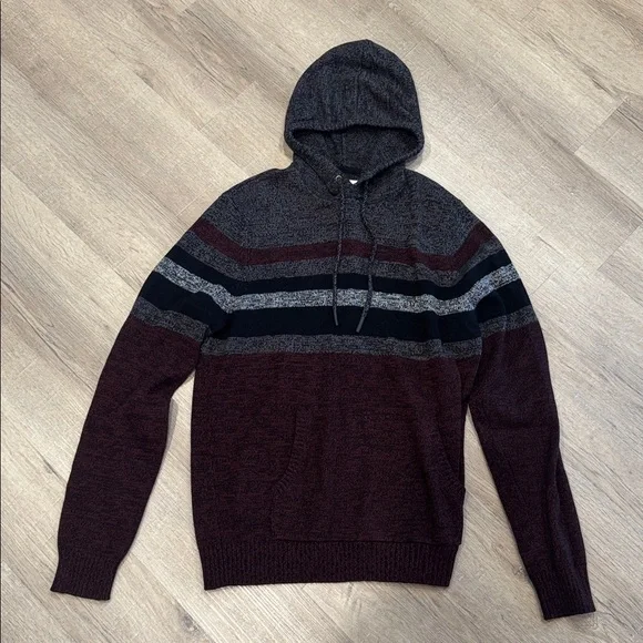 Urban Pipeline Sweater Bundle - Picture 3 of 4